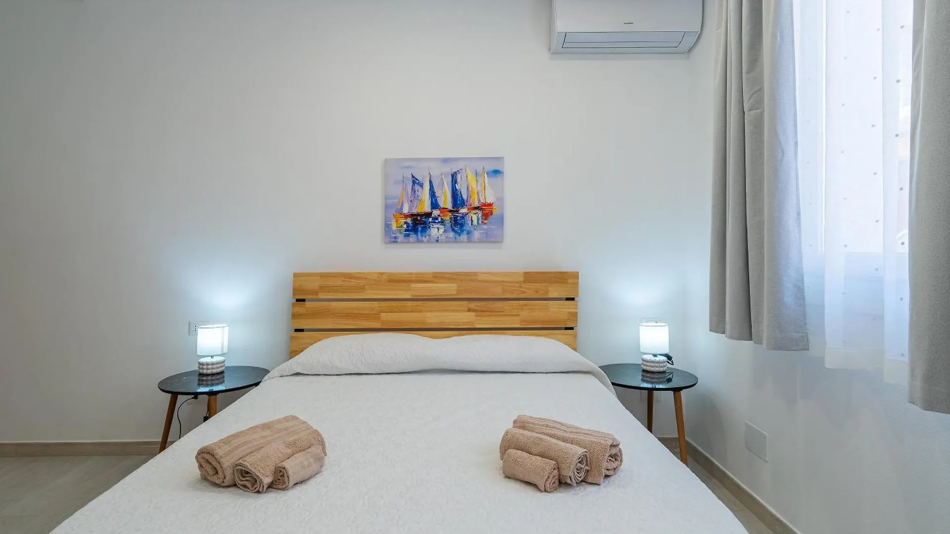 Lina Apartment Avola 0*,